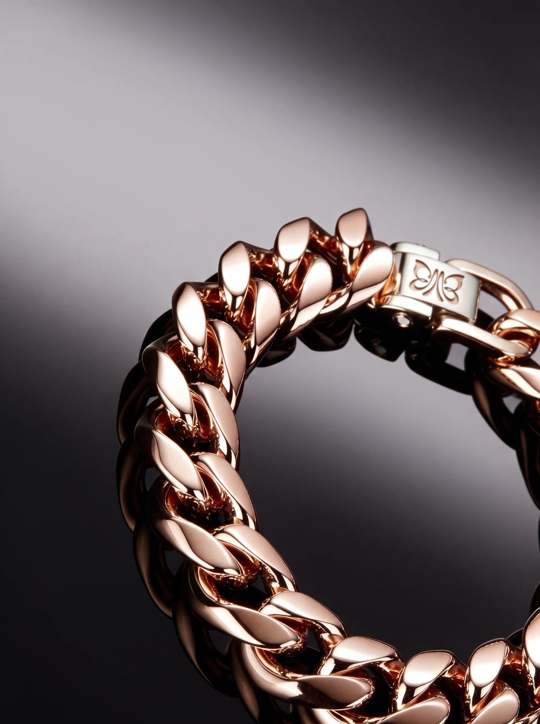 NOEME bracelet clasp and engraved mark