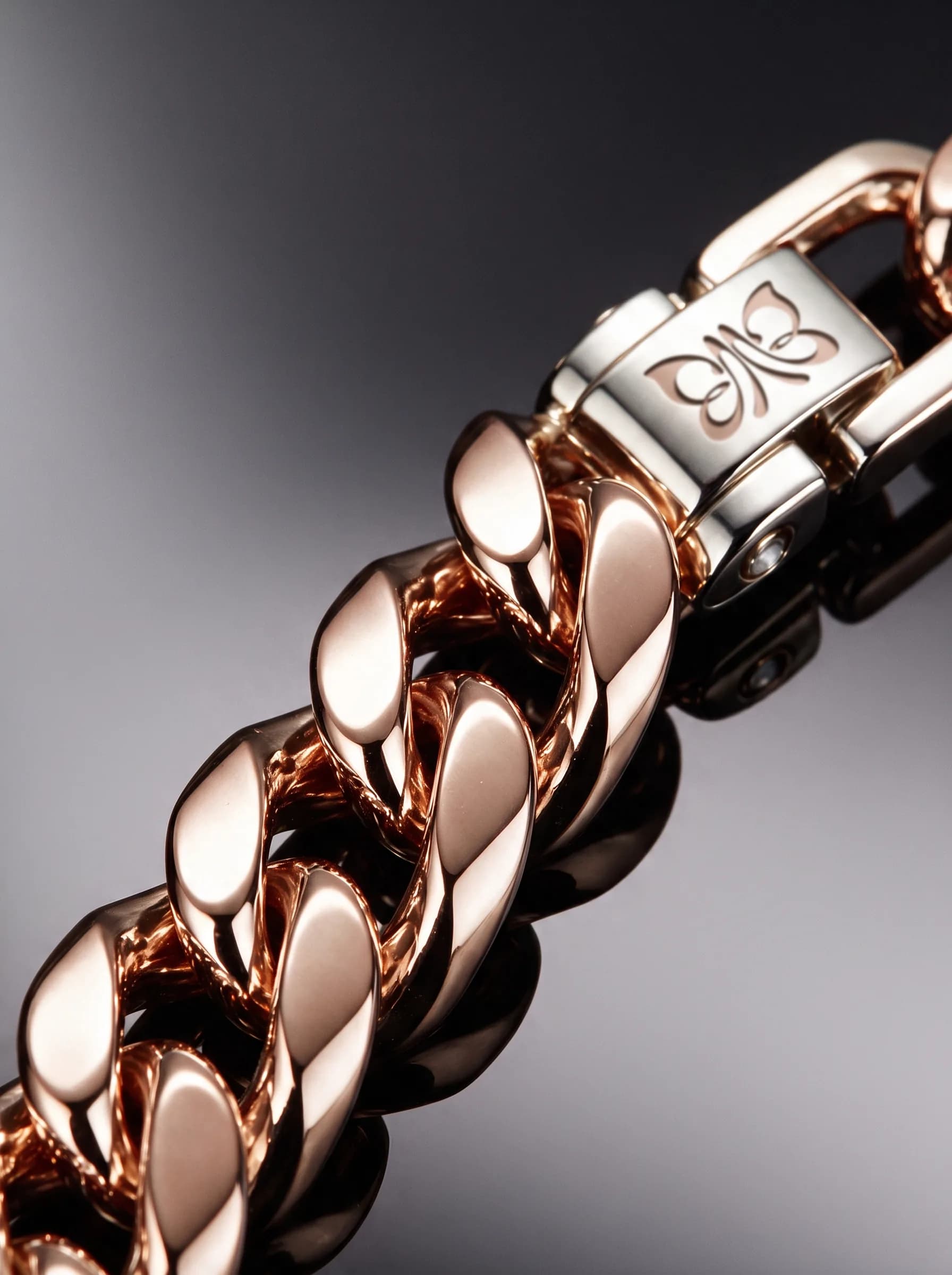 NOEME bracelet clasp detail